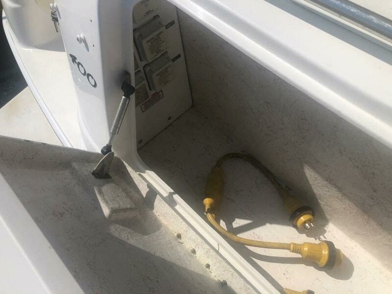 2003 Sea Ray 400 Sedan Bridge