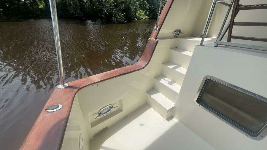 1986 Marine Trader Med Yacht 62 Yachtfish