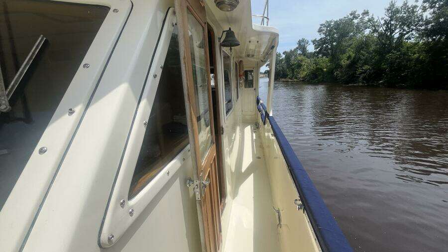 1986 Marine Trader Med Yacht 62 Yachtfish