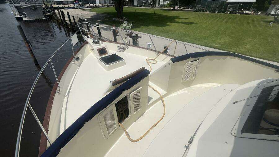 1986 Marine Trader Med Yacht 62 Yachtfish