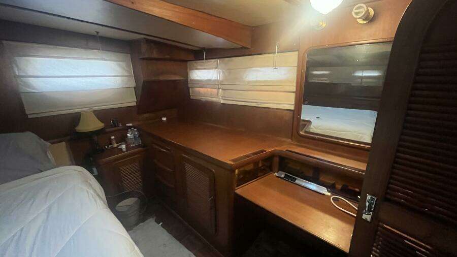 1986 Marine Trader Med Yacht 62 Yachtfish