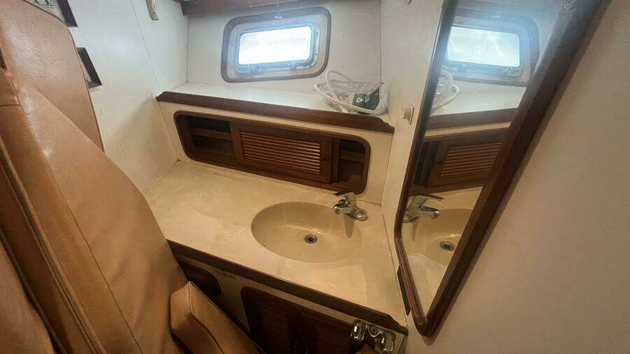 1986 Marine Trader Med Yacht 62 Yachtfish