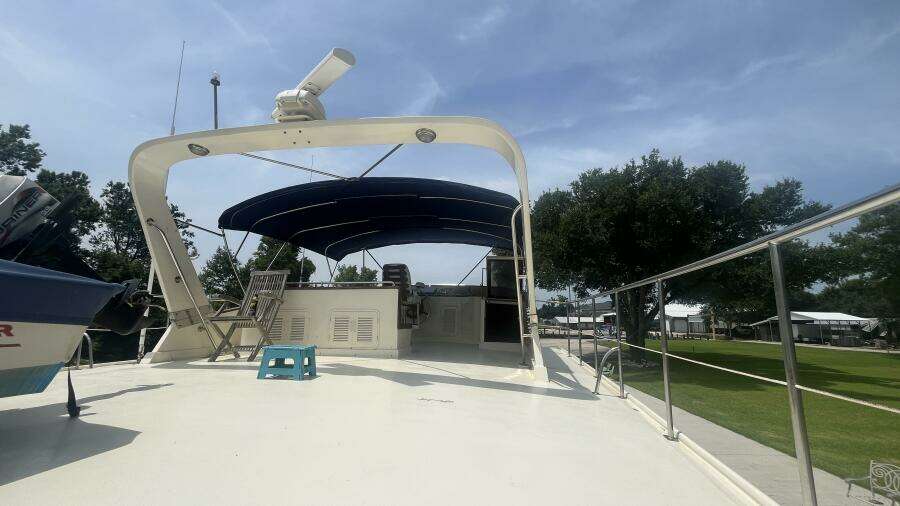 1986 Marine Trader Med Yacht 62 Yachtfish