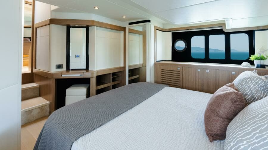 2017 Absolute 50 Fly