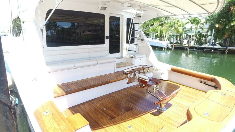 2006 Hatteras 68 Convertible