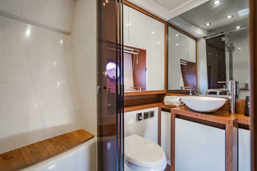 2016 Beneteau Gran Turismo 49