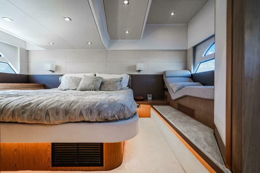 2016 Beneteau Gran Turismo 49