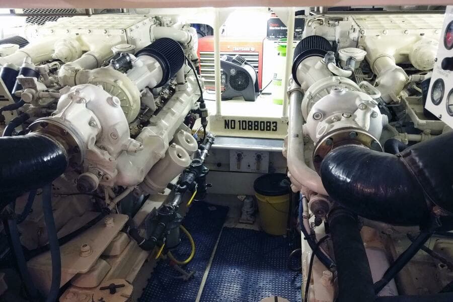 1999 Viking Motoryacht