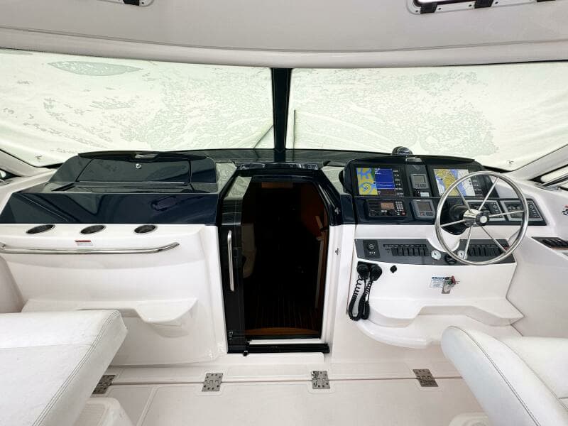 2011 Tiara Yachts 4300 Open