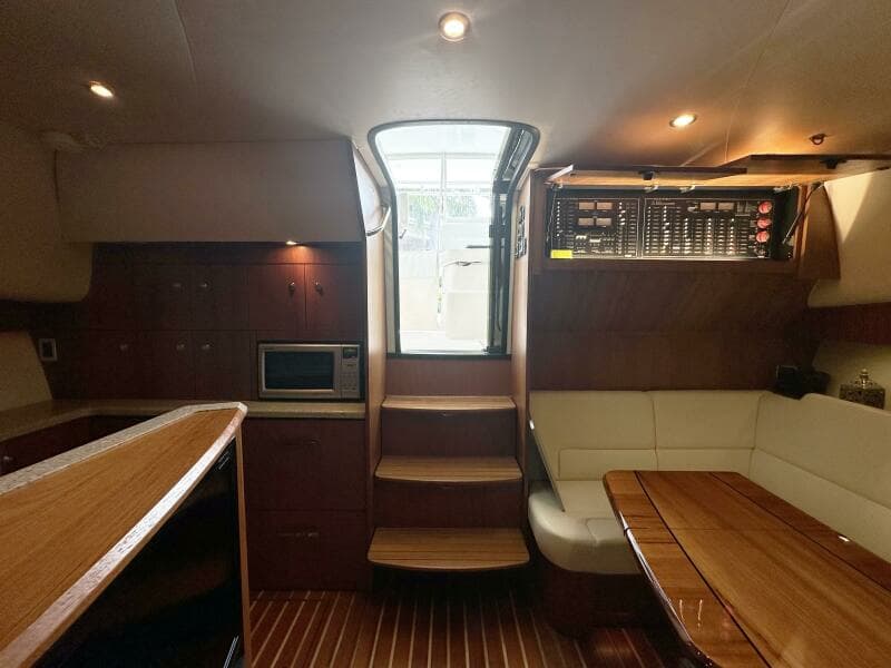 2011 Tiara Yachts 4300 Open