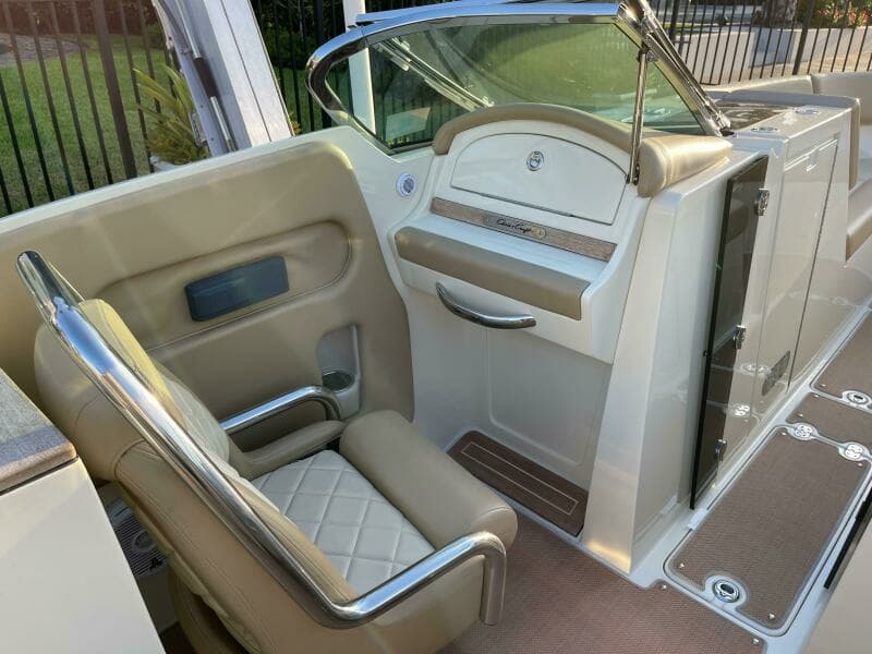 2015 Chris-Craft Launch 32RJ