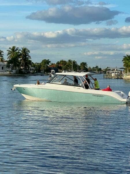 2019 Everglades 340 DC