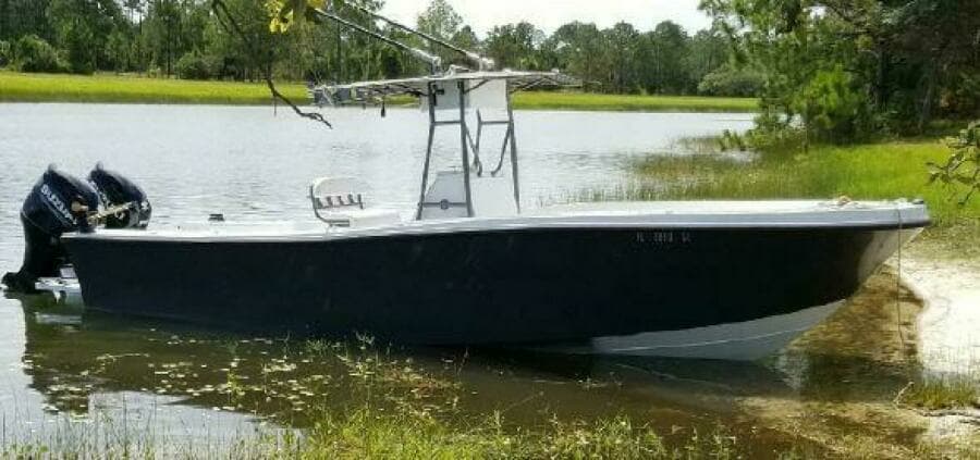 1988 Mako 261 Center Console
