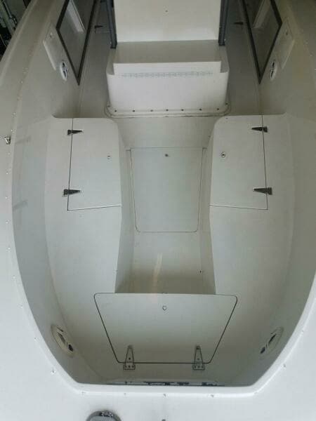 1988 Mako 261 Center Console