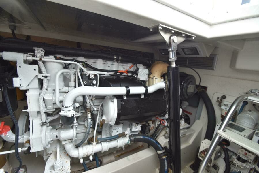 2001 Cabo 35 Express