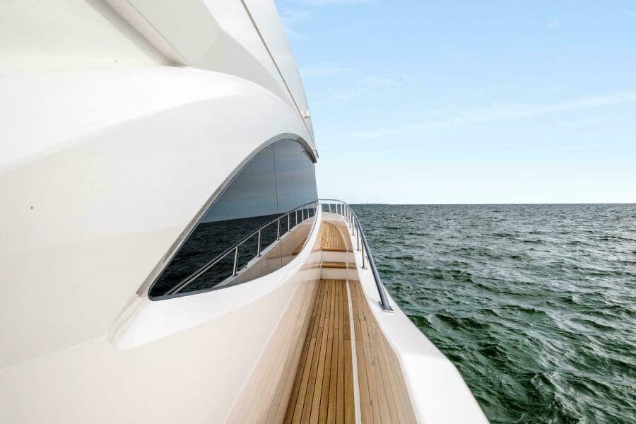 2022 Viking 75 Motor Yacht