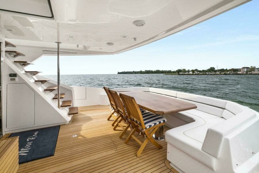 2022 Viking 75 Motor Yacht