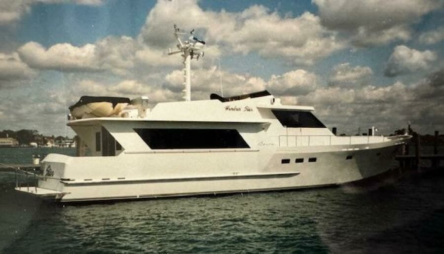 1990 Motor Yacht 70 Brata