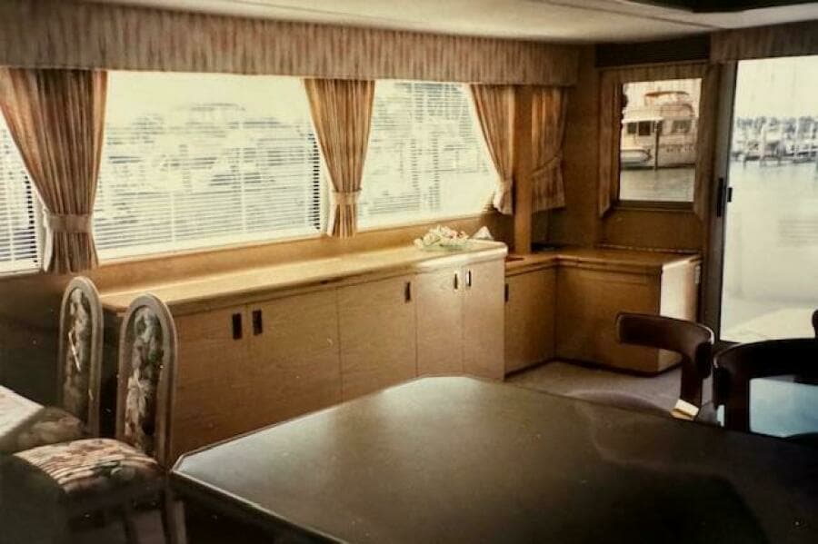 1990 Motor Yacht 70 Brata