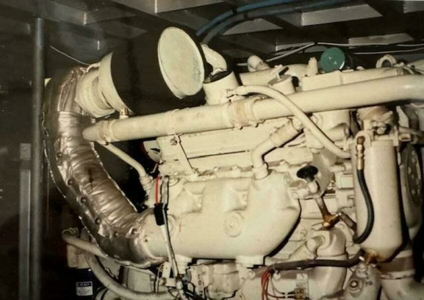 1990 Motor Yacht 70 Brata