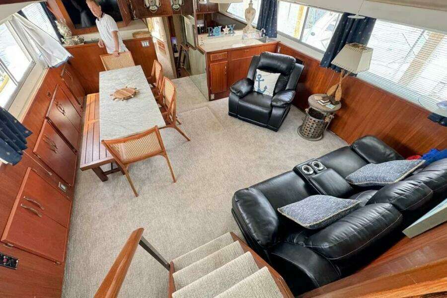 1986 Bertram 58 Flybridge Motor Yacht