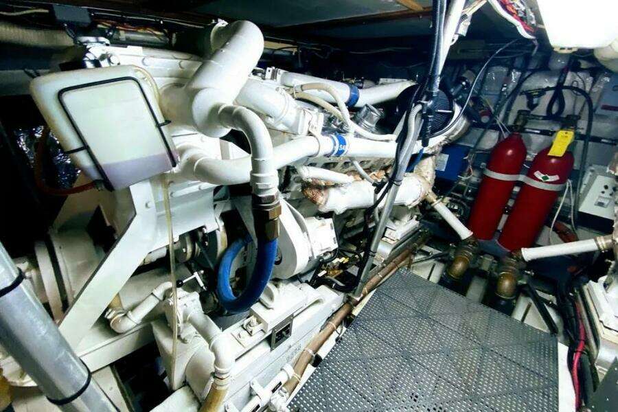 1986 Bertram 58 Flybridge Motor Yacht