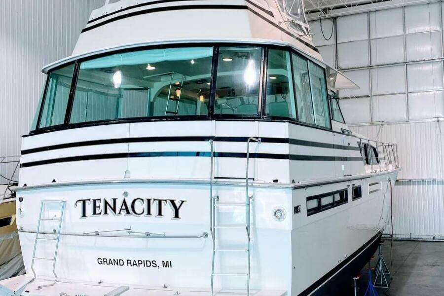 1986 Bertram 58 Flybridge Motor Yacht