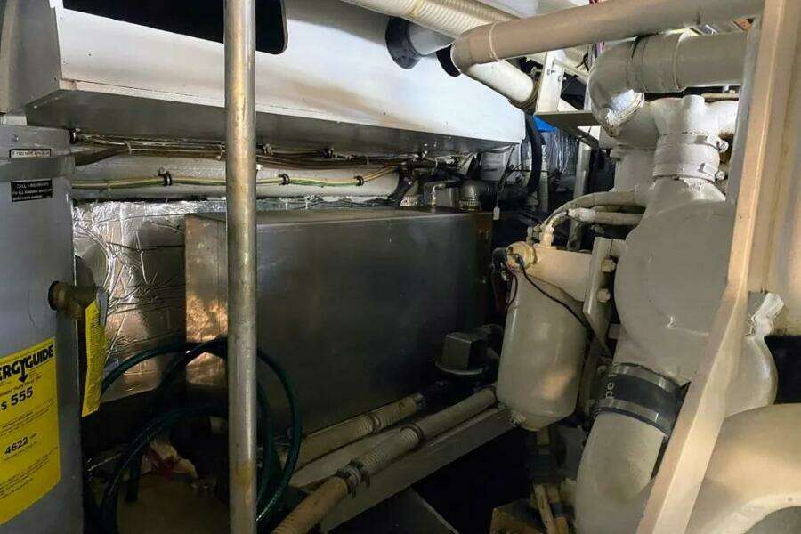 1986 Bertram 58 Flybridge Motor Yacht