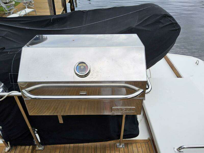 1997 Grand Banks Europa