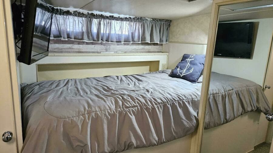 1971 Chris-Craft 47 Commander