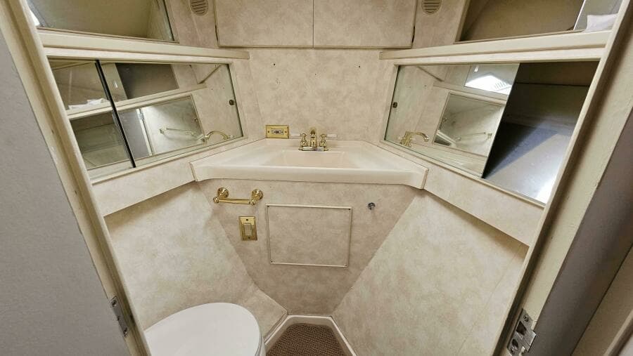 1971 Chris-Craft 47 Commander