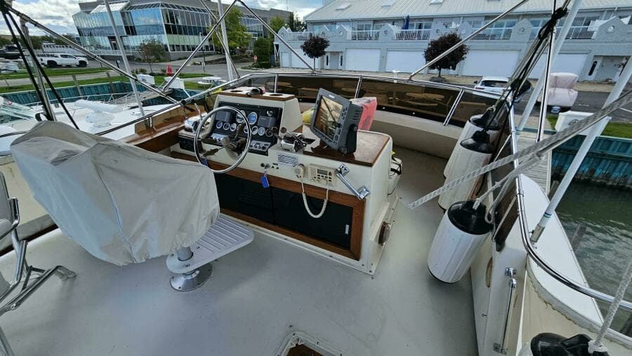 1971 Chris-Craft 47 Commander