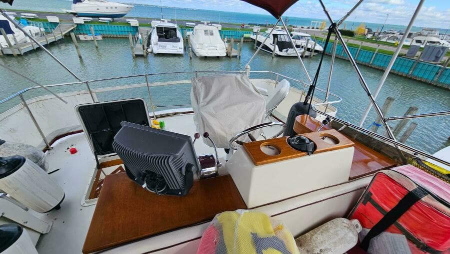 1971 Chris-Craft 47 Commander