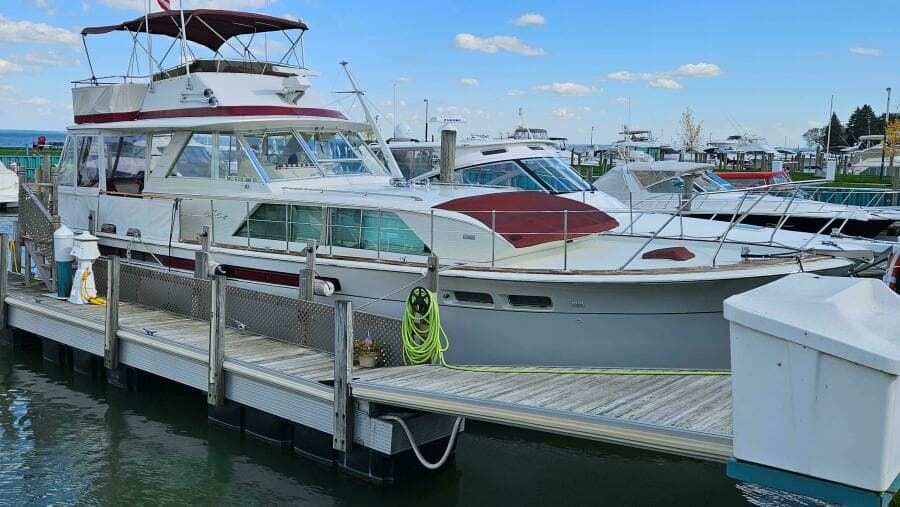 1971 Chris-Craft 47 Commander