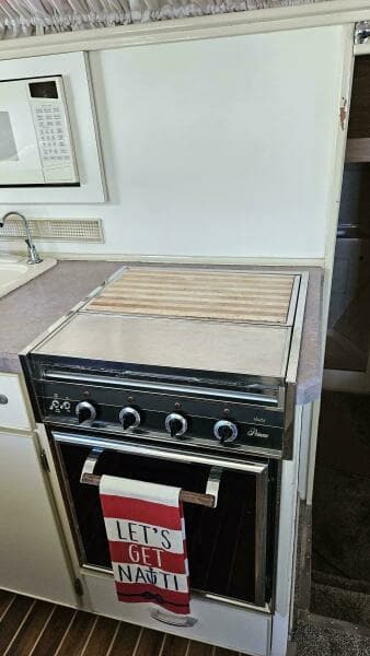 1971 Chris-Craft 47 Commander