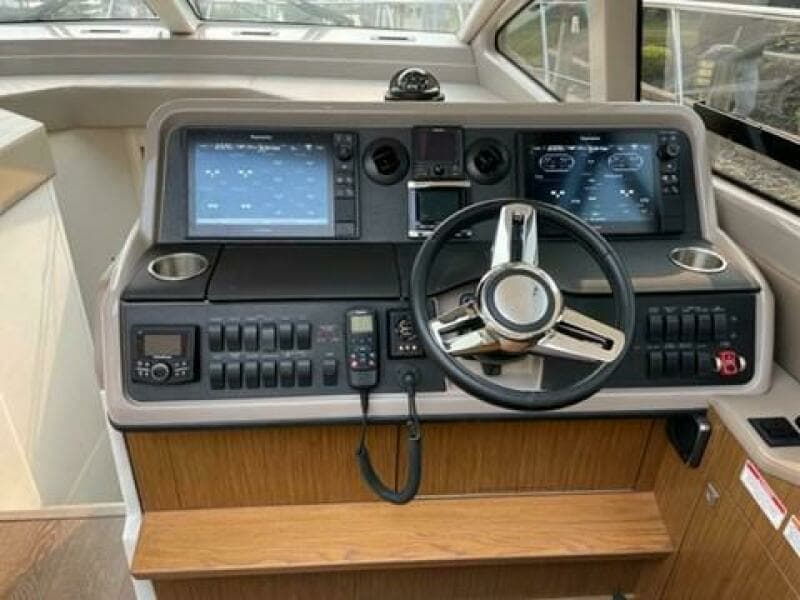 2017 Sea Ray 460 Sundancer