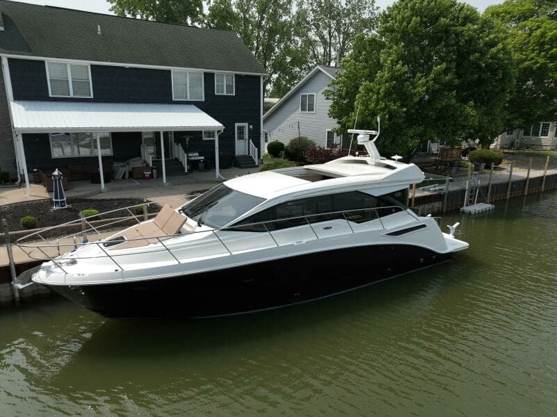 2017 Sea Ray 460 Sundancer