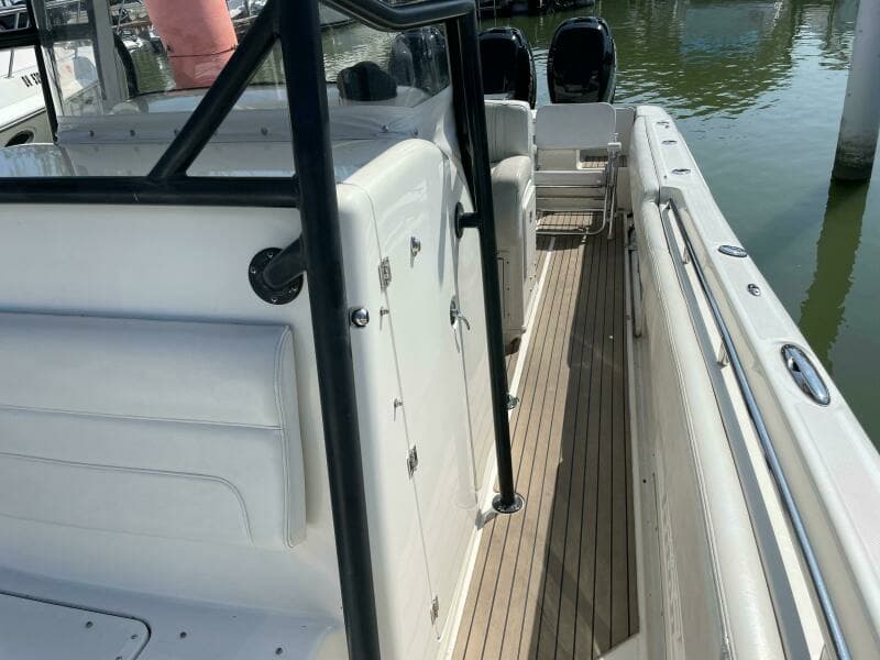 2009 Triton 351 Center Console