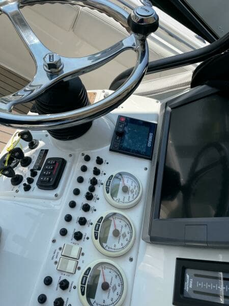 2009 Triton 351 Center Console