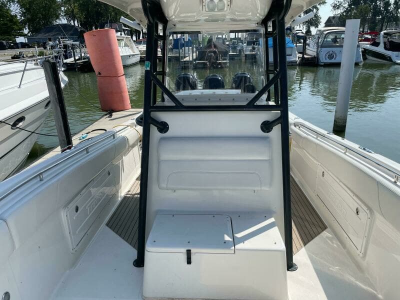 2009 Triton 351 Center Console