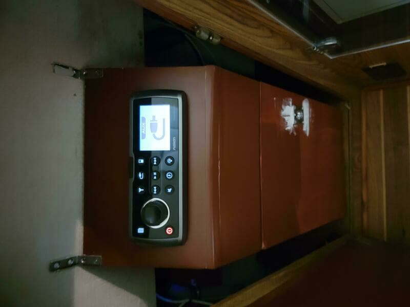 1983 Bertram 33 Flybridge Cruiser