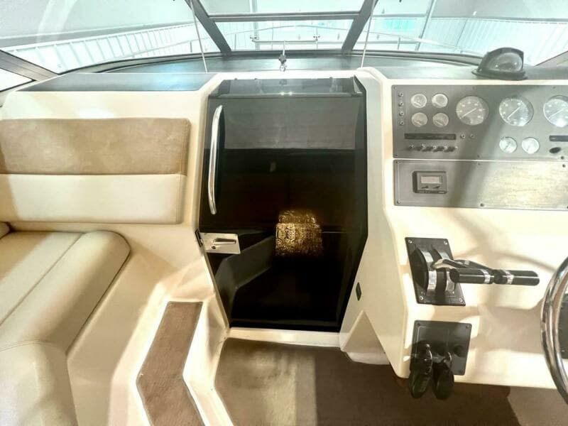 1988 Tiara Sport 310 Sport Cruiser