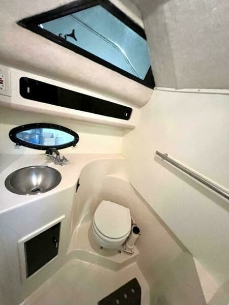 1988 Tiara Sport 310 Sport Cruiser