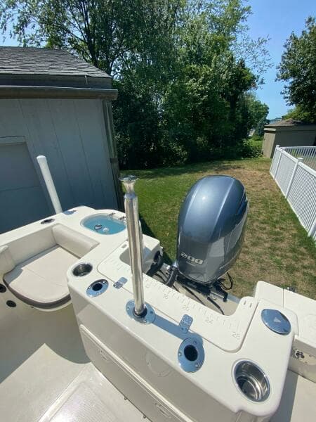 2022 Sailfish 220 Center Console