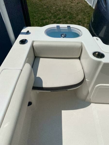2022 Sailfish 220 Center Console
