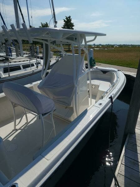 2022 Sailfish 220 Center Console