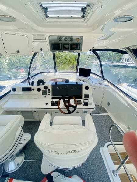 2006 Sea Ray 58 Sedan Bridge