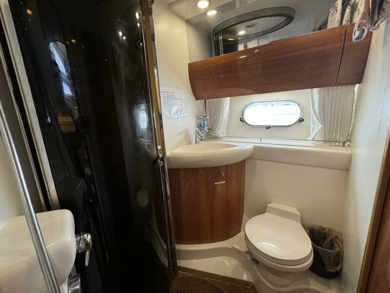 2001 Viking Princess 45 Flybridge