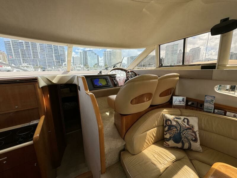 2001 Viking Princess 45 Flybridge