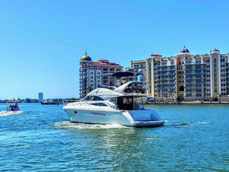 2001 Viking Princess 45 Flybridge